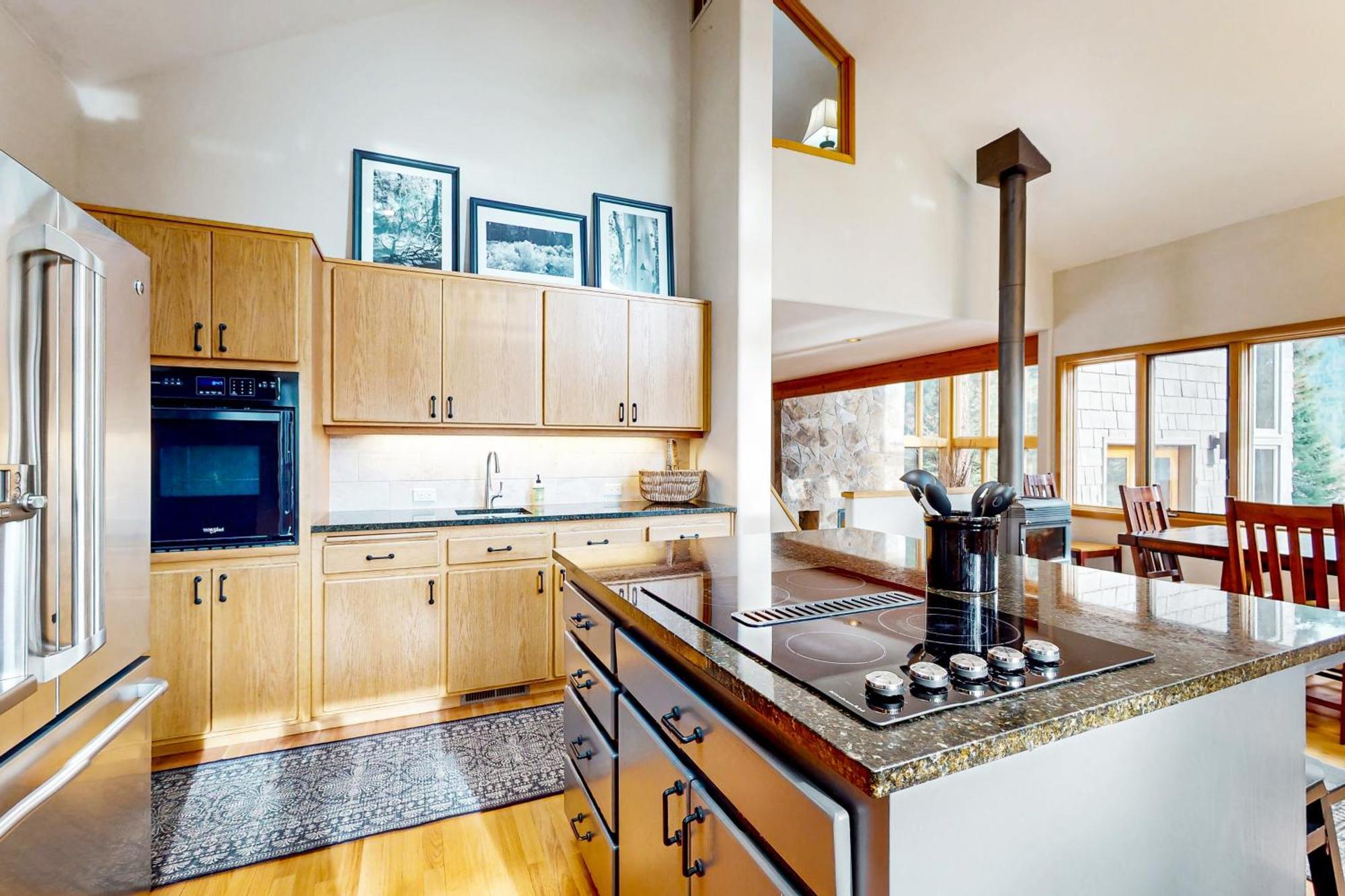 Black Butte Ranch: Hilltop Getaway エクステリア 写真